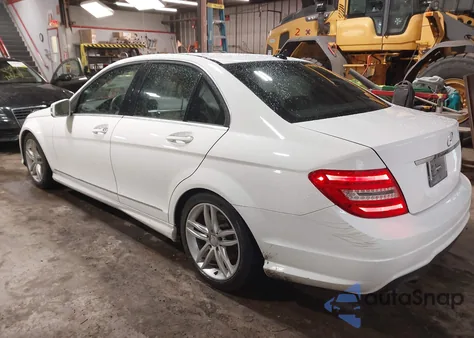 2013 Mercedes-Benz C 250 Sport from USA, damaged, VIN WDDGF4HB9DR251262